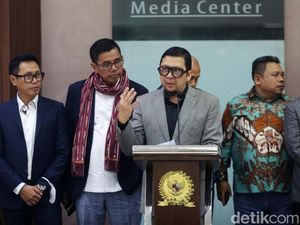 8 Fraksi DPR Tolak Pemilu Coblos Parpol Bertemu Buntut Rumor Putusan MK