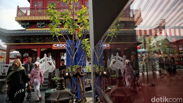 Old Shanghai, Sedayu City, Cakung, Jakarta Timur, menawarkan kawasan unik bertemakan Tionghoa. Yuk, intip foto-fotonya.