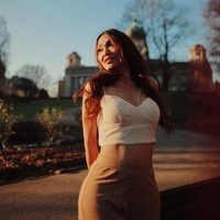 Setelah merilis lagu dan video klip Mari Kita Bergoyang Dangdut, Bunda Corla kini kembali mencuri perhatian melalui video klip lagu No Comment terbarunya. Lagu dan video klip No Comment itu diunggah oleh akun YouTube Sani Music Indonesia. Foto: Instagram/@corla_2