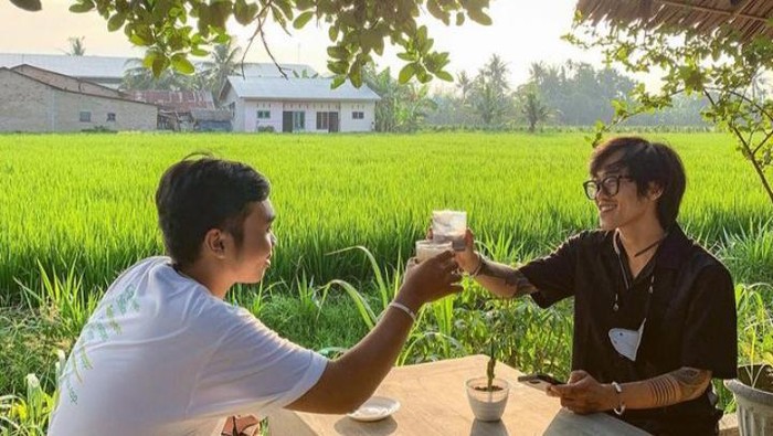 cafe dengan pemandangan sawah (istimewa)