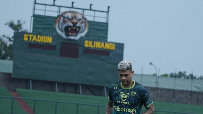 Ciro Alves.