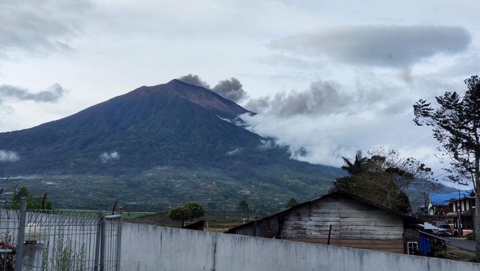 Erupsi Gunung Kerinci. (Foto: Istimewa)