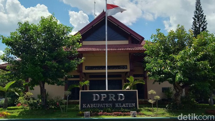 Gedung DPRD Klaten di Jalan Pemuda. Foto diambil Rabu (11/1/2023).