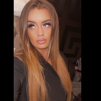 Tapi uang tersebut juga membuatnya menderita. Bukan hanya karena kaya mendadak, wanita itu juga jadi mendapat ancaman kematian hingga dibuntuti penguntit selama 10 tahun terakhir. Aku tidak berharap ini terjadi pada siapapun, kata Jane.Foto: Instagram @janeparkx