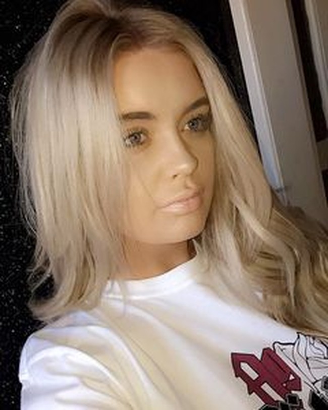 Jane mengaku langsung membelanjakan uang tersebut untuk membeli mobil, rumah, baju-baju desainer, dan liburan mewah ketika dapat durian runtuh sembilan tahun lalu. Awalnya senang, lotere itu malah berakhir menjadi kutukan dan penyesalan.Foto: Instagram @janeparkx