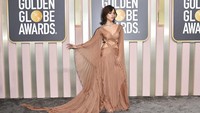Ini pun menjadi kali pertama Jenna menjadi presenter sekaligus nominator di ajang tersebut. Invision/Jordan Strauss