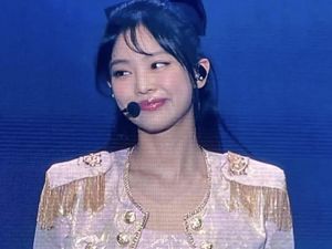 7 Foto Jennie BLACKPINK Tampil dengan Gaya Makeup Baru di Thailand