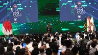 Jokowi mengatakan siap mendukung Ketum Partai Bulan Bintang (PBB) Yusril Ihza Mahendra untuk dicalonkan menjadi presiden atau wakil presiden di Pemilu 2024.