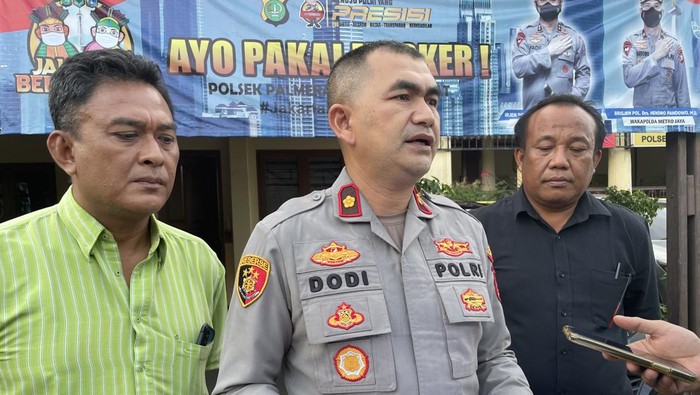 Kapolsek Palmerah AKP Dodi Abdulrohim