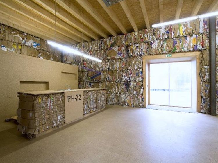 Keren Banget, Kantor Ini Dibangun Pakai Sampah Kertas