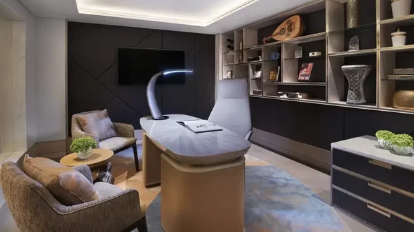 Semua fasilitas kelas wahid tersedia di hotel tersebut. Cristiano Ronaldo dan keluarganya tidak perlu repot-repot pergi belanja karena semuanya tersedia di sana. Semua fasilitas kelas wahid tersedia di hotel tersebut. Cristiano Ronaldo dan keluarganya tidak perlu repot-repot pergi belanja karena semuanya tersedia di sana.