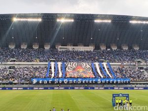 Persib Diminta Segera Lupakan Kemenangan dari Persija