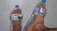Sandal darurat yang bisa digunakan di segala medan. Foto: Dok. Brightside