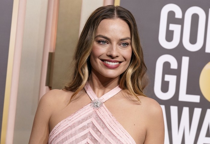 BEVERLY HILLS, CALIFORNIA - JANUARY 10: 80th Annual GOLDEN GLOBE AWARDS -- Pictured: Margot Robbie arrives to the 80th Annual Golden Globe Awards held at the Beverly Hilton Hotel on January 10, 2023 in Beverly Hills, California. --  (Photo by Kevork Djansezian/NBC via Getty Images)