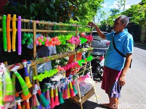 Lato-lato Bawa Berkah Bagi Pedagang di Banyuwangi, Sehari Cuan Rp 600 Ribu