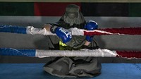 Kekangan aturan Taliban itu pun membuat para atlet wanita menderita.  