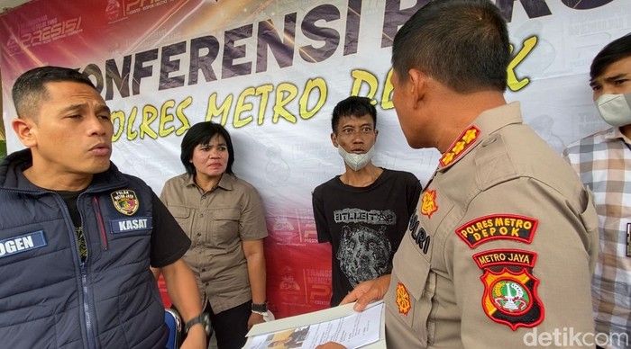 Polisi merilis kasus ayah sandera anak di Depok