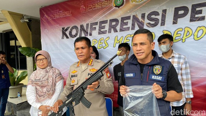 Polisi merilis kasus ayah sandera anak di Depok