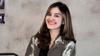Putri Ziani mengaku awal dikenal usai video TikTok-nya FYP saat joget-joget nonton Persib Bandung. (Foto: dok Instagram)