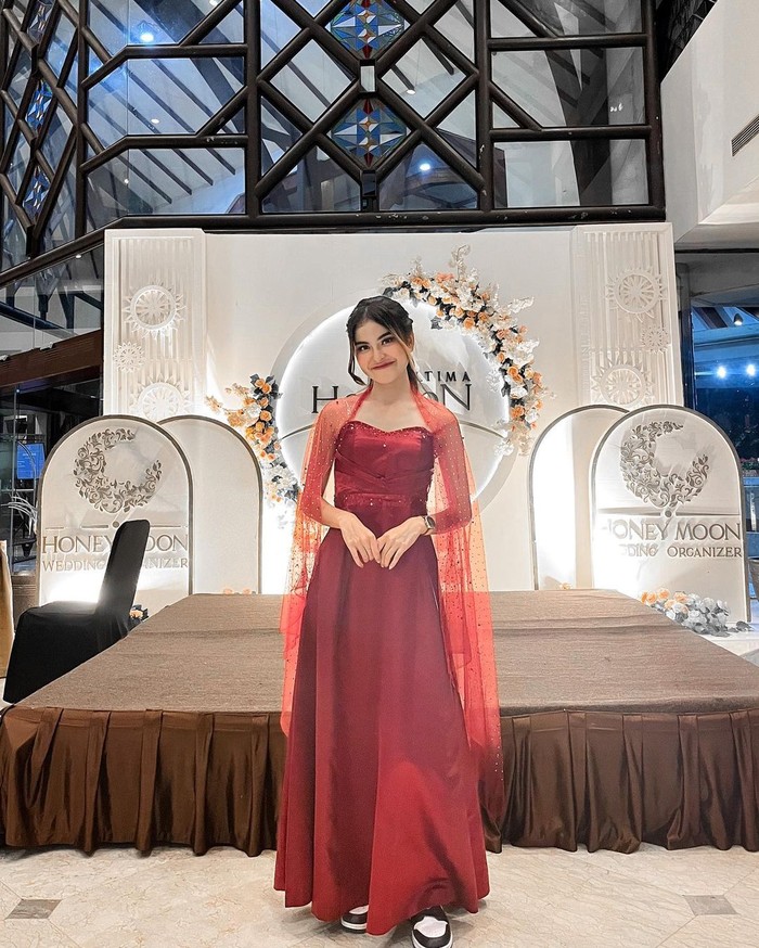 Putri Ziani Si Bobotoh Geulis yang Kini Jajal Dunia Akting