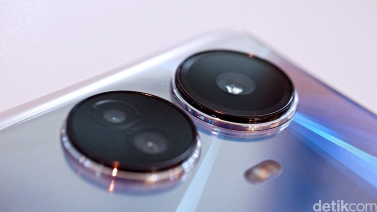 Realme 10 Pro Plus Realme 10 Pro Plus