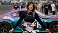 Karena menarik. Karena bokap gue sering ajak jalan-jalan pakai mobil yang performa, jadi gue ikutan suka sama mobil, ujar Revy Vamella. (Foto: dok Instagram)