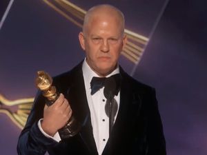 Profil Ryan Murphy, Penerima Carol Burnett Award di Golden Globe 2023
