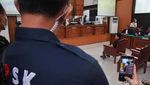 Sidang Tuntutan Richard Eliezer Ditunda Satu Pekan