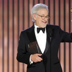 Kisah Steven Spielberg Ubah Kategori Usia Penonton Film