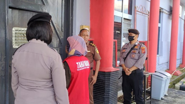 Tersangka korupsi di Kuningan ditahan