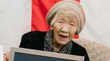 6 Potret Wanita Tertua di Dunia, Masih Sanggup Jalan-jalan di Usia 120 Tahun!