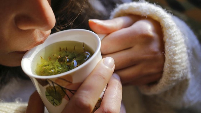 Cuaca Nggak Menentu? Badan Drop? Ini Ramuan Herbal yang Bisa Jadi Sosok Pahlawanmu!