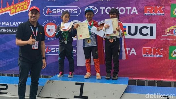 Adeeva Afsheen Myesha atau biasa dikenal dengan sebutan Neng Ozil, atlet BMX Cilik berprestasi dari Ciamis