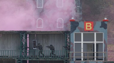 Aksi Latihan Militer Taiwan di Tengah Ketegangan dengan China