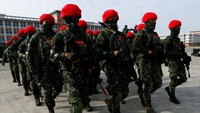 Angkatan bersenjata Taiwan mengadakan latihan rutin selama dua hari untuk menunjukkan kesiapan tempur, di sebuah pangkalan militer di Kaohsiung, Taiwan Rabu (11/1/2023).