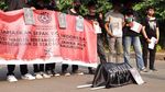 Aksi Menolak Lupa Tragedi Kanjuruhan