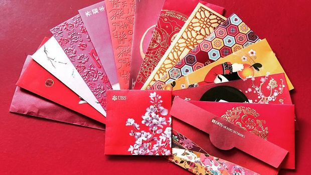 Apa makna angpau saat imlek? Angpau adalah hadiah uang yang dibungkus dalam amplop merah. Angpau termasuk dalam tradisi Imlek yang diperingati setiap tahun.