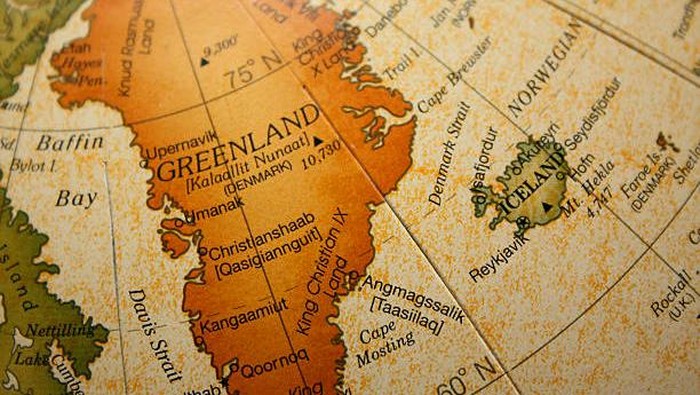 Dinginnya Kebangetan, Warga Greenland Sampe Mau Pindah ke 'Neraka' Cuaca iklim di Greenland sangatlah dingin. Hal ini menyebabkan para warga di sana ingin berpindah ke tempat yang panas.