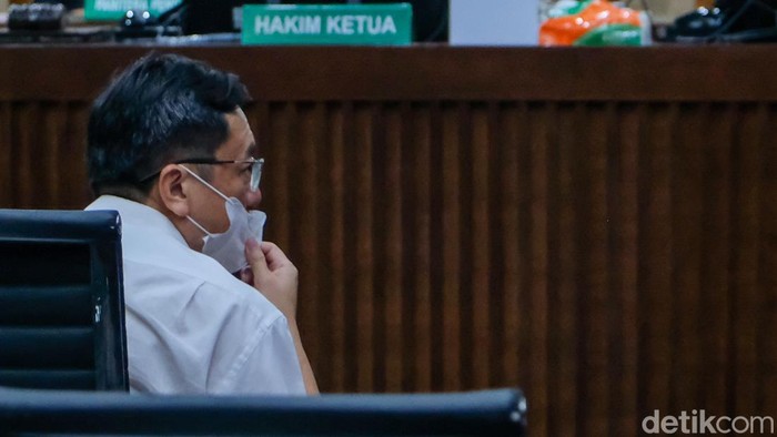 Benny Tjokro menjalani sidang vonis kasus ASABRI yang digelar di Pengadilan Tindak Pidana Korupsi (Tipikor), Jalan Bungur Besar Raya, Jakarta Pusat, Kamis (12/1/2023).