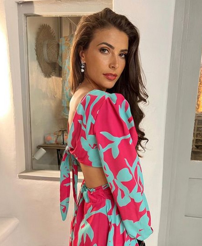 Postingan tersebut jadi viral dan ramai dikomentari. Sejumlah netizen bahkan mengolok-olok suara Eva mirip ayam berkokok dengan menampilkan sejumlah meme unggas. Foto: dok. Instagram/@evacolas