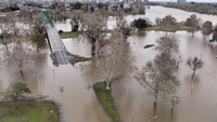 Begini foto udara banjir di Kota Sacramento, California, 11 Januari 2023.