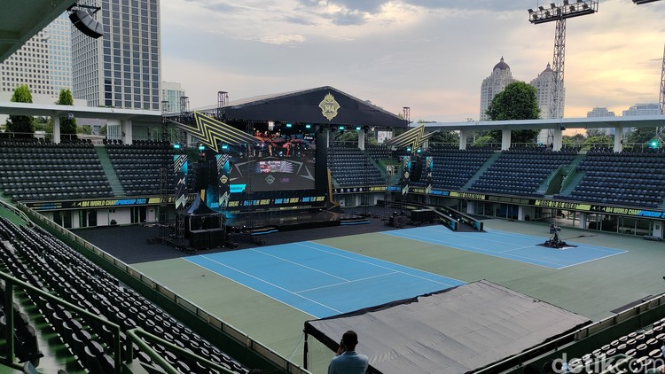 Intip Kemeriahan M4 Mobile Legends di Tennis Indoor Senayan M4 Mobile Legends telah memasuki knockout stage. Lokasi pertandingan berlangsung di Tennis Indoor Senayan. Yuk intip kemeriahan & keseruan yang diciptakannya.