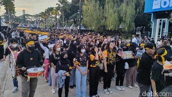 Kebetulan saat detikINET menyambangi M4 Mobile Legends, RRQ Hoshi akan bertanding melawan Blacklist International. Foto: (Panji Saputro/detikINET).