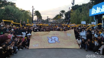 Nah mereka pun mendapatkan dukungan dari para penggemarnya, RRQ Kingdom. Foto: (Panji Saputro/detikINET).