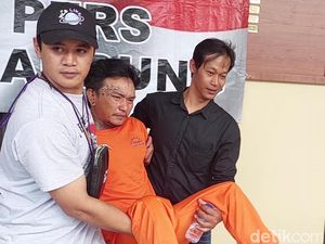 Bunuh Teman Sendiri, Dua Kaki Kadal Ditembak