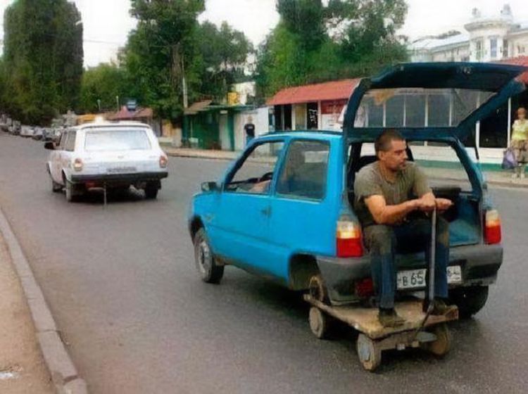Tahan Emosi! Foto Aksi Tak Masuk Akal Pengemudi Bikin Geleng-geleng
