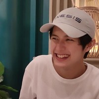 Tahun ini Ken Daisuke sendiri akan berusia 18 tahun. Penampilannya pun sudah terlihat semakin dewasa. Foto: Instagram/@dellapuspita00