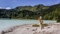 Talaga Bodas Garut termasuk perpaduan dari wisata pegunungan, bukit, dan danau.  
