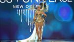 8 Foto Gek Bali Laksmi di Penjurian Miss Universe 2022