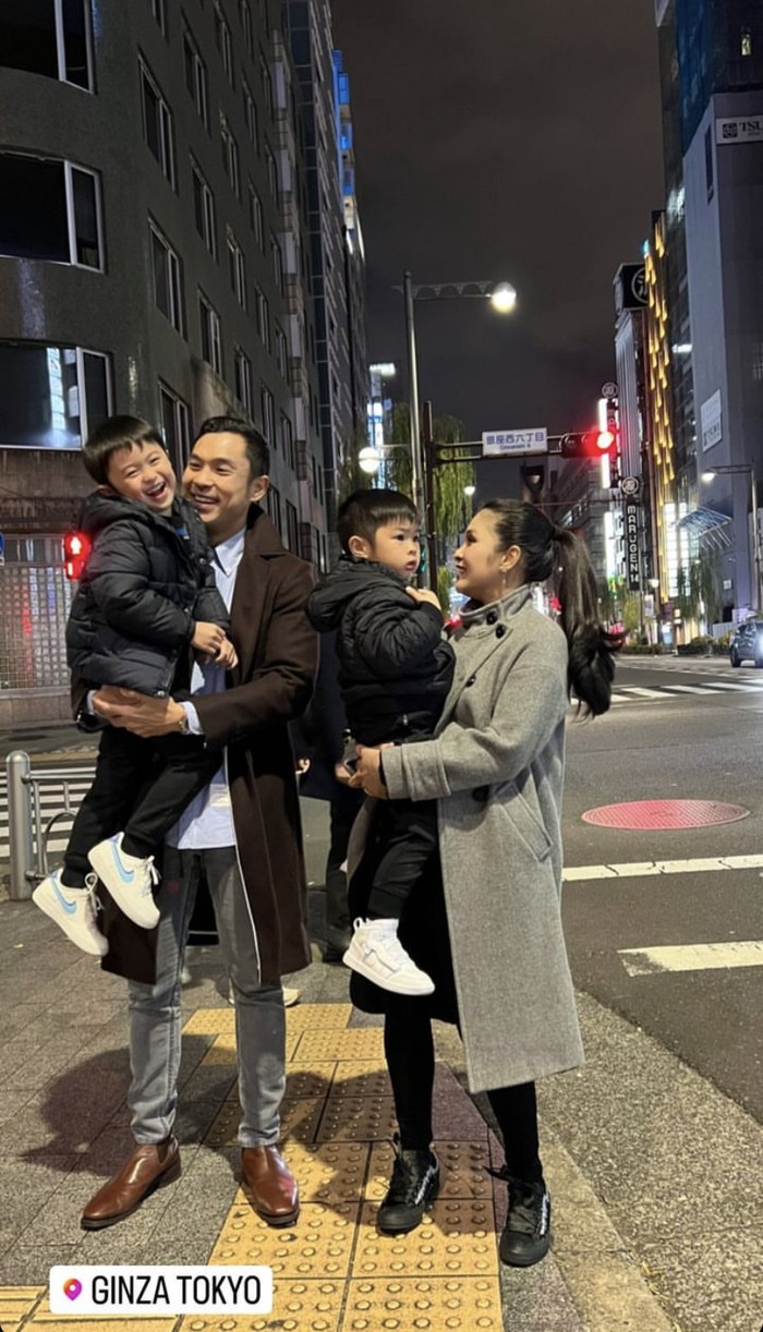 Liburan  ke Jepang, Sandra Dewi Pamer Makan Es Krim hingga Ramen